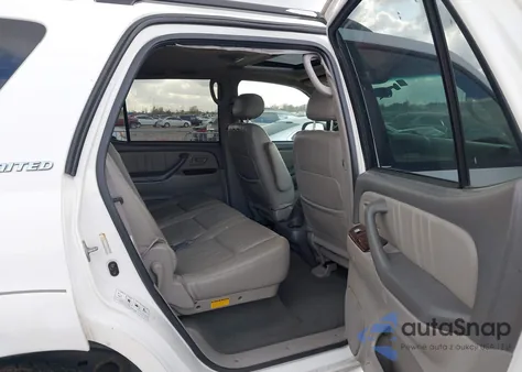 2002 Toyota Sequoia Limited V8 z USA, uszkodzony, nr VIN 5TDBT48A52S107775